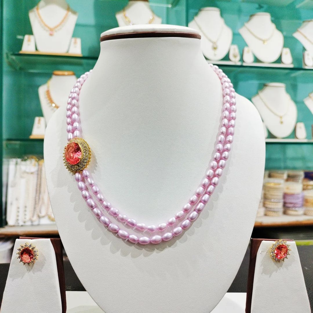 Side pendant pearl necklace set