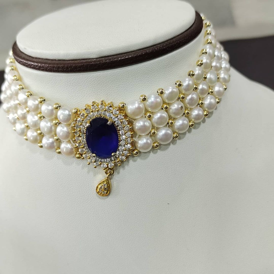 Classic pearls choker necklace set