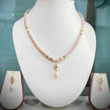 Natural pinkish single-line pearl necklace set