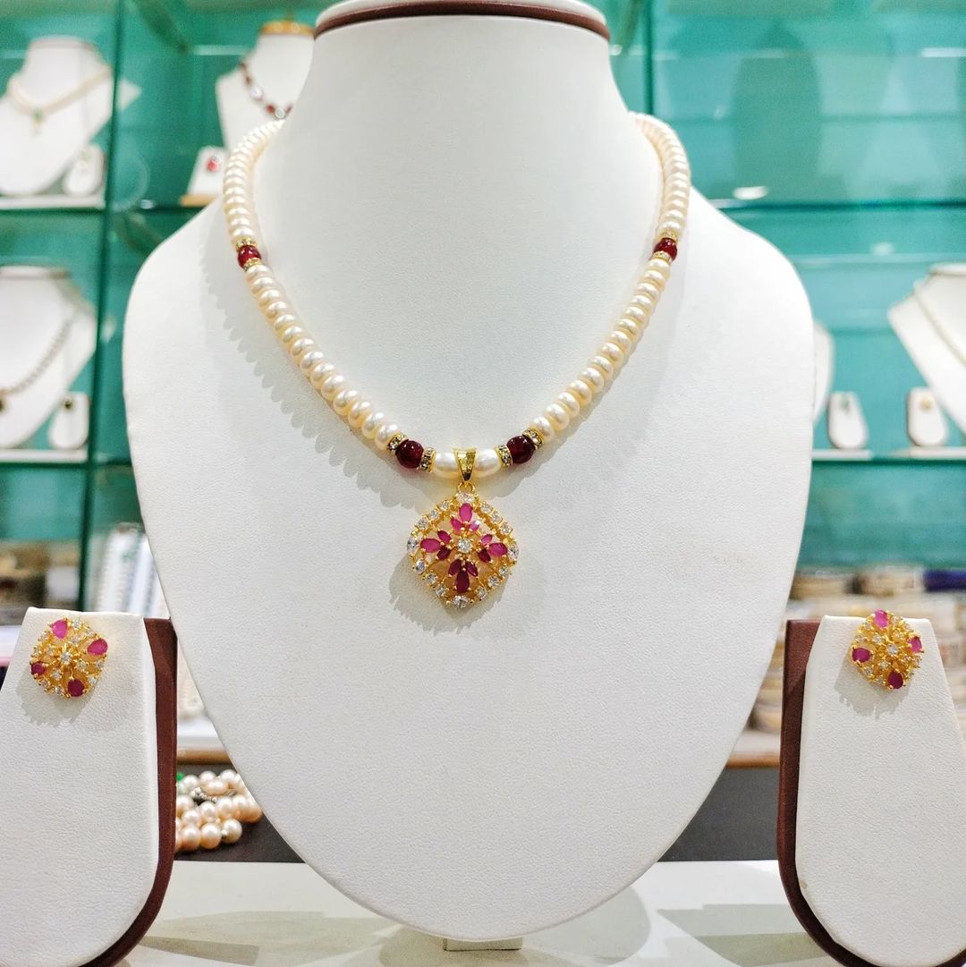 Elegant Single Line Pearls Set featuring smooth, lustrous pearls arranged in a classic design for a timeless, sophisticated look.