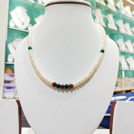 Simple Single-Line Pearl Necklace