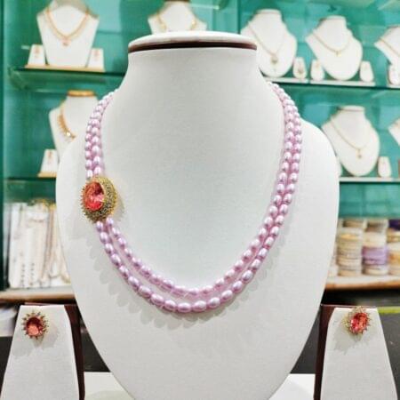 Side pendant pearl necklace set