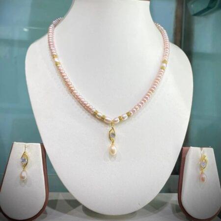 Natural pinkish single-line pearl necklace set