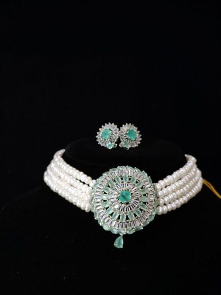 Fancy Pearl Choker Set