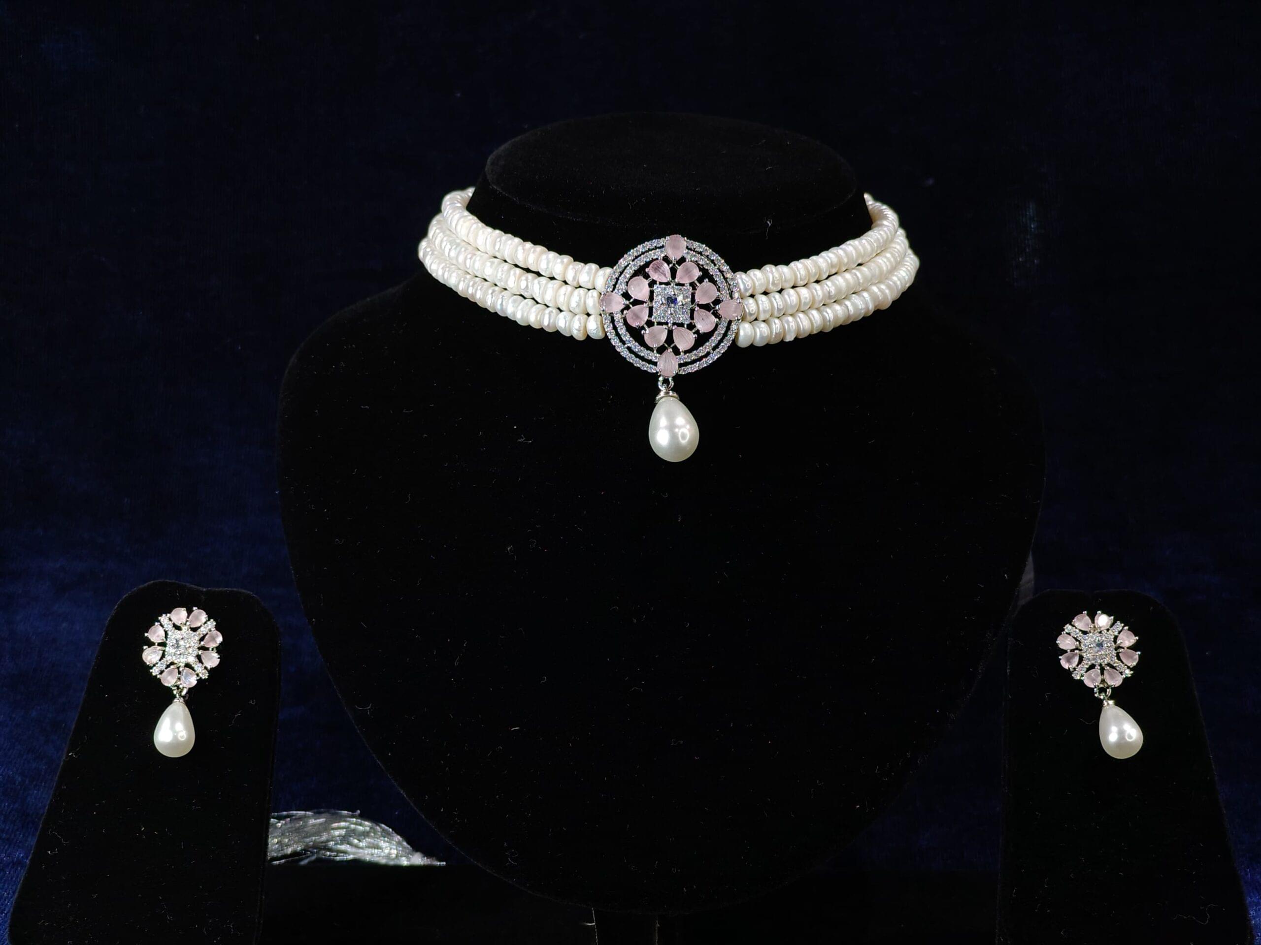 Beautiful pearls choker set