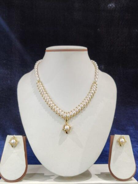 Single Line Oval Pearl Fancy Set