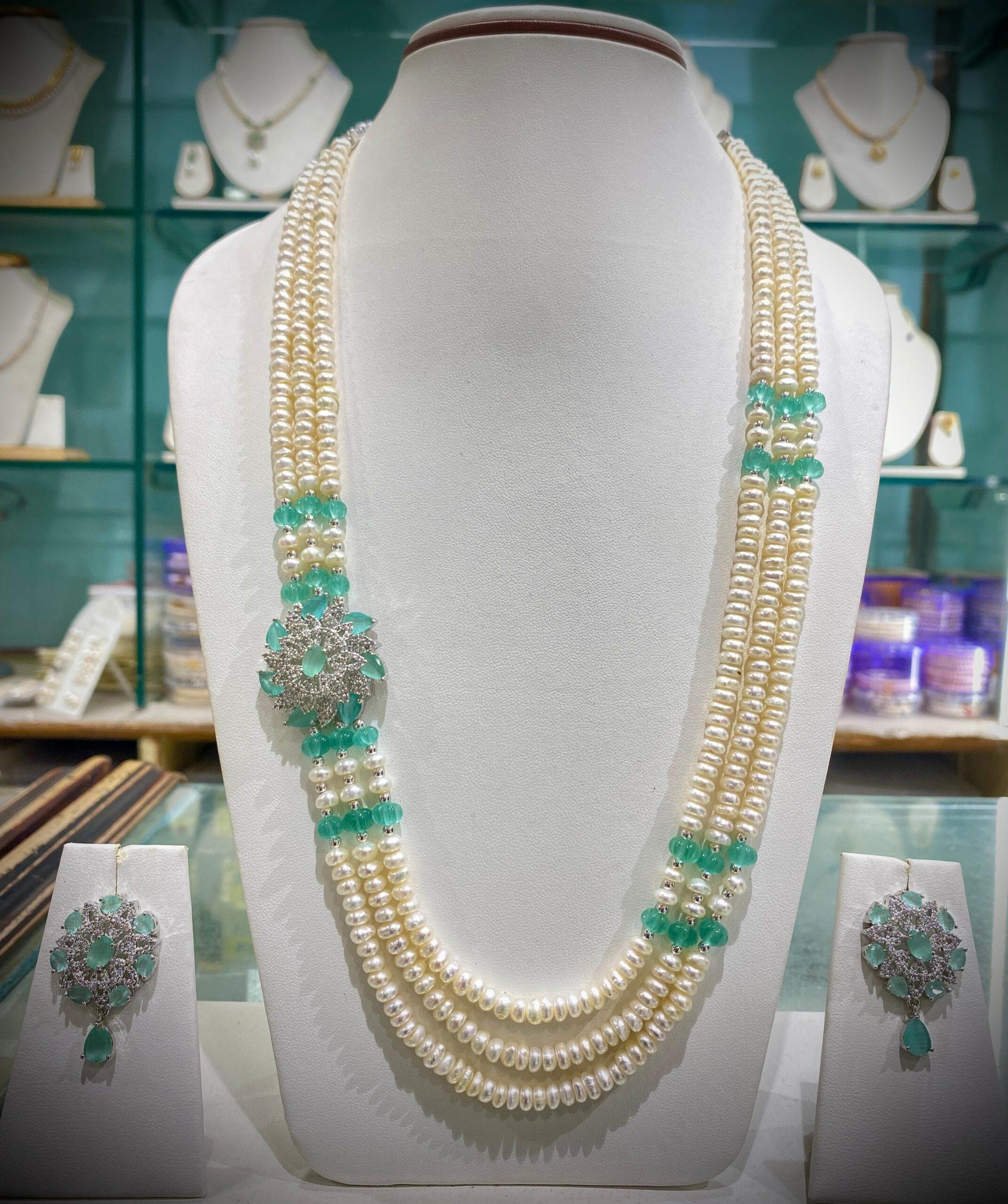 "Elegant Pearl & Emerald Necklace Set "
