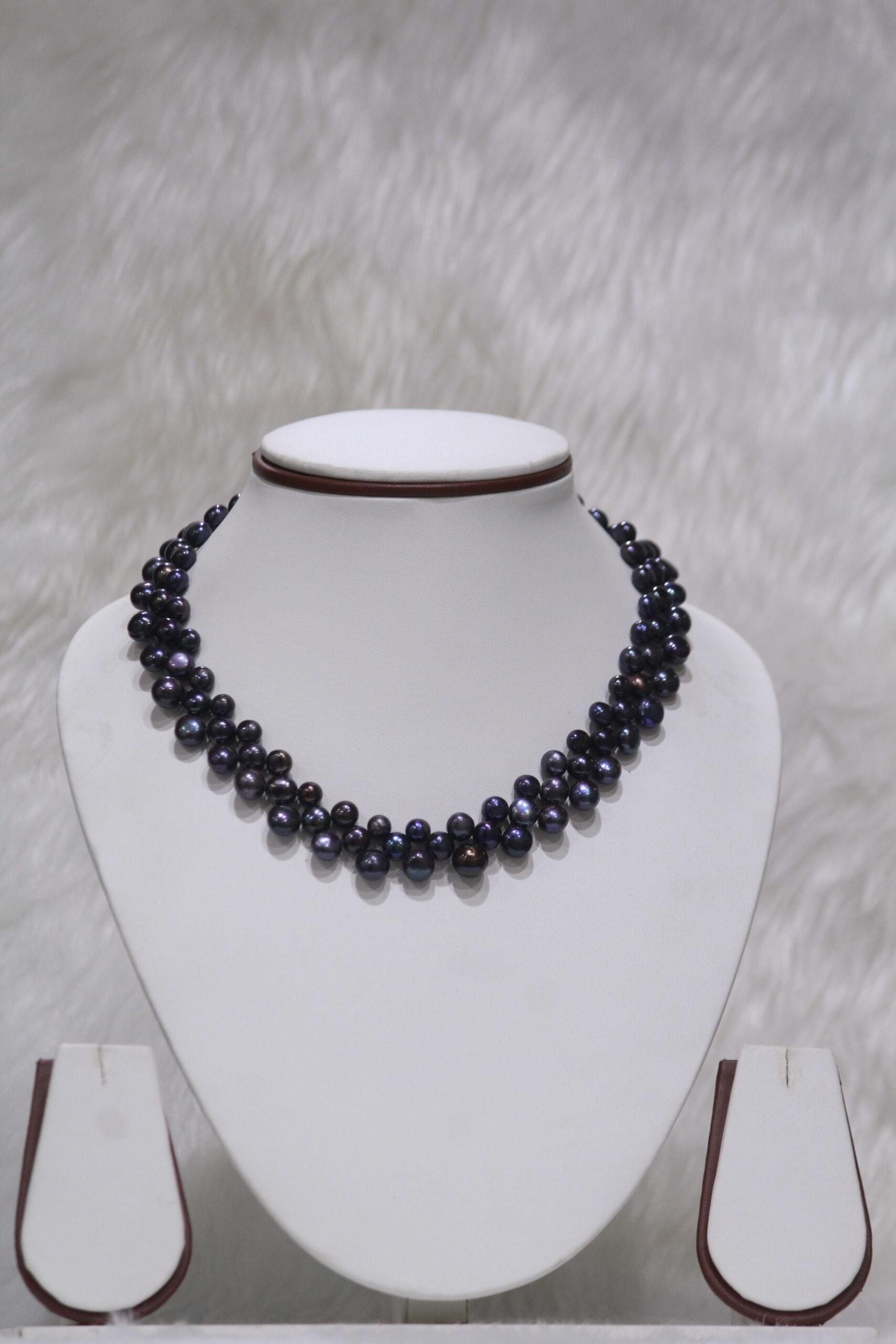 Black Pearl Necklace