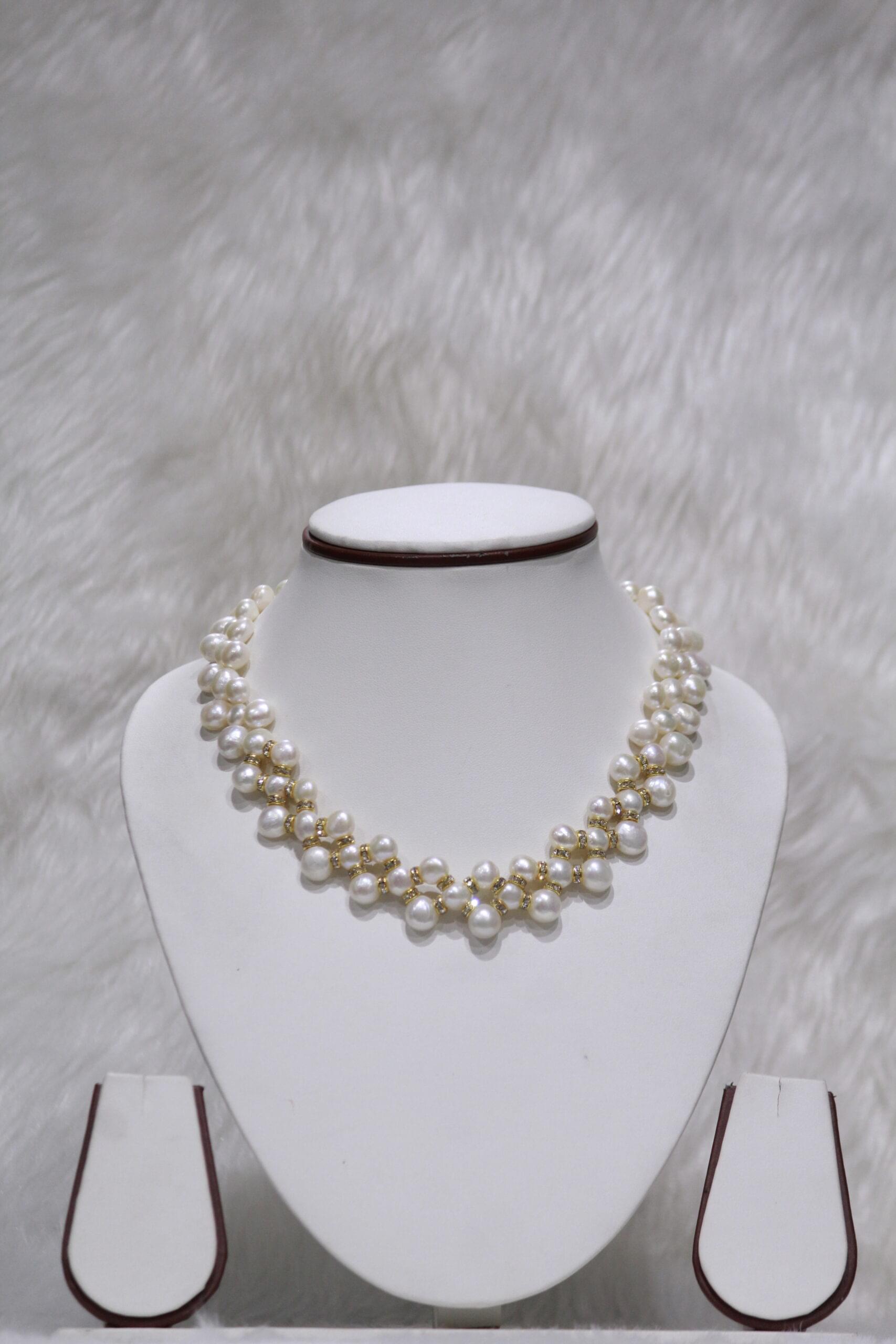 Unique Pearl Necklace